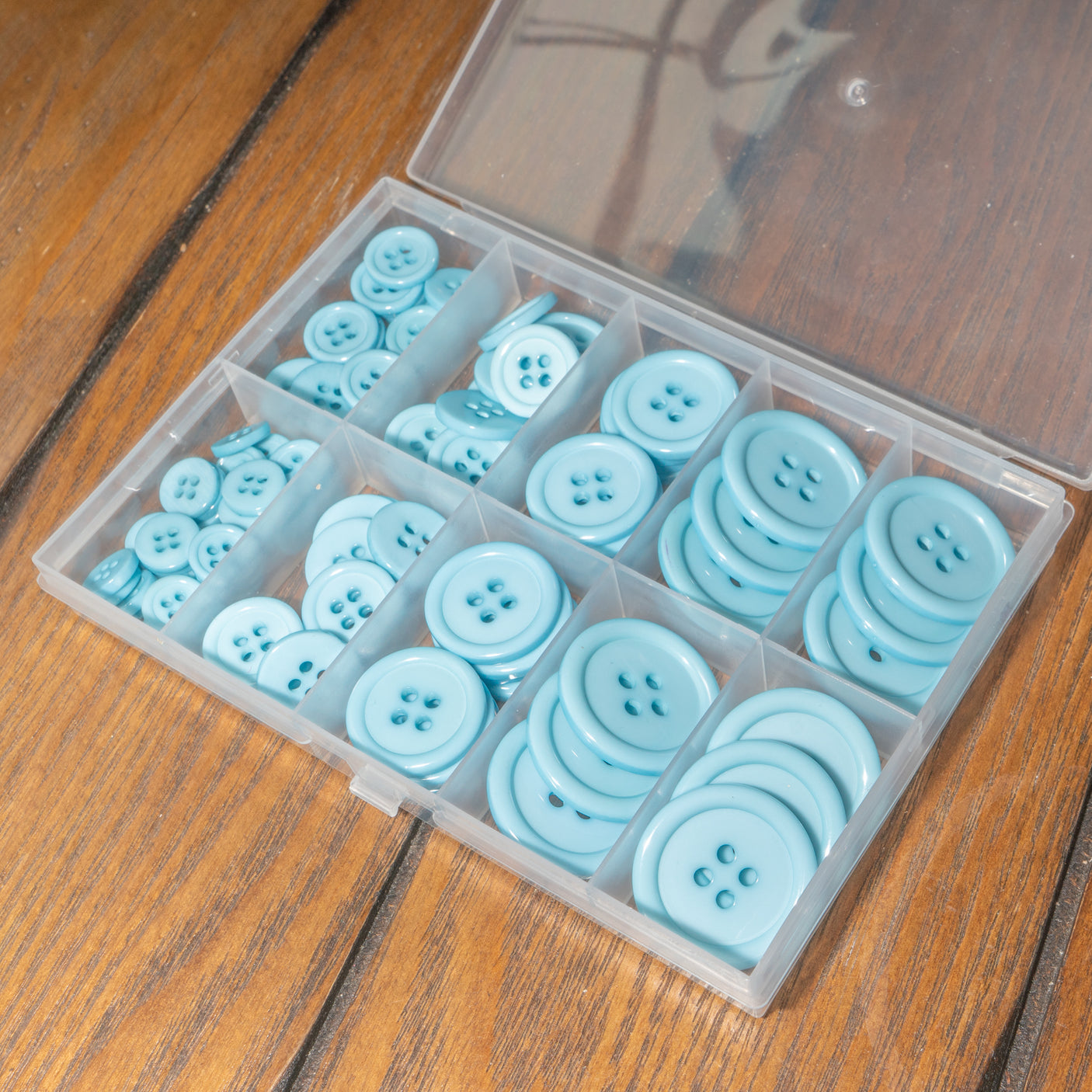 100-Piece Sky Blue Hand-Dyed 4-Hole Resin Button Mix