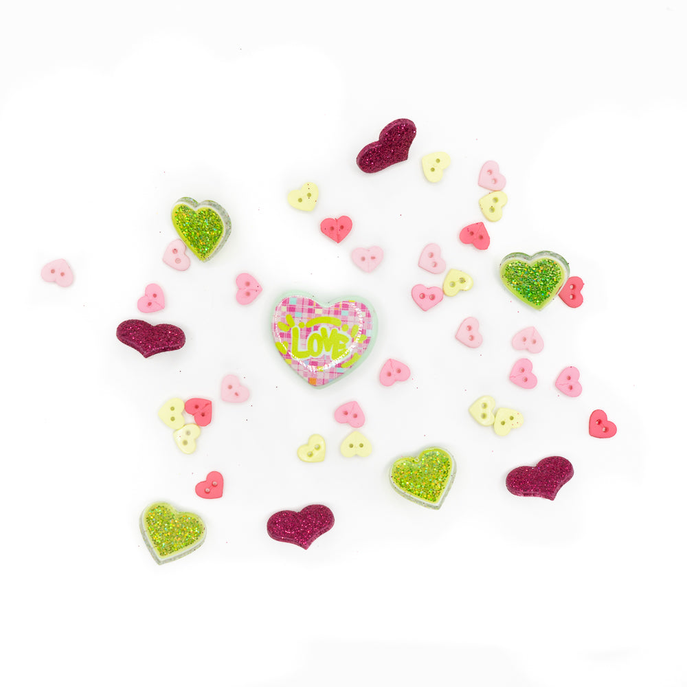 Love U Red Green Resin Heart Button Pack
