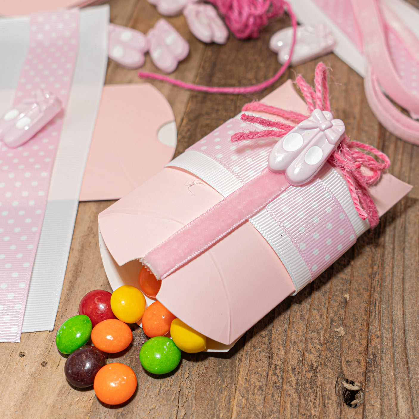 DIY Party Favor Kit in Ballerina Dancer, 30 pieces