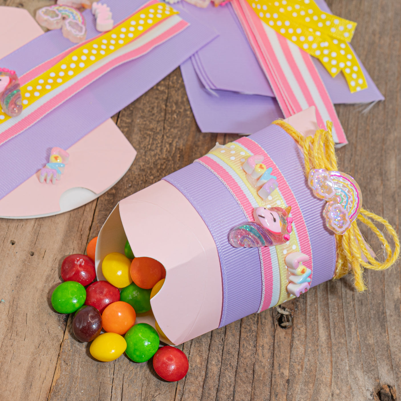 DIY Party Favor Kit in Rainbow Unicorn, 36 pieces