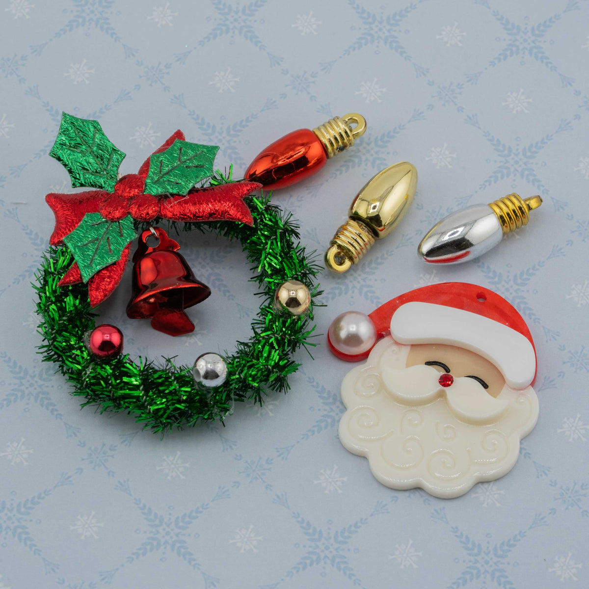 Santa’s Holiday Sparkle Craft Embellishment Mix