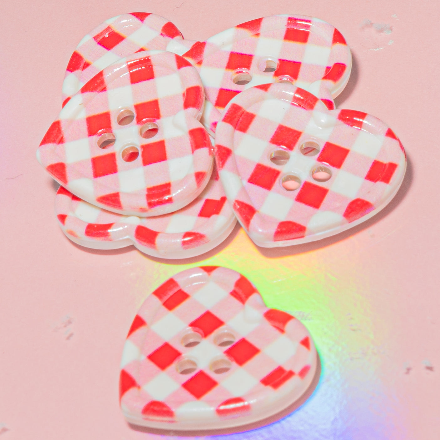 6-Piece Sew-Thru Buttons Classic Picnic Plaid Hearts