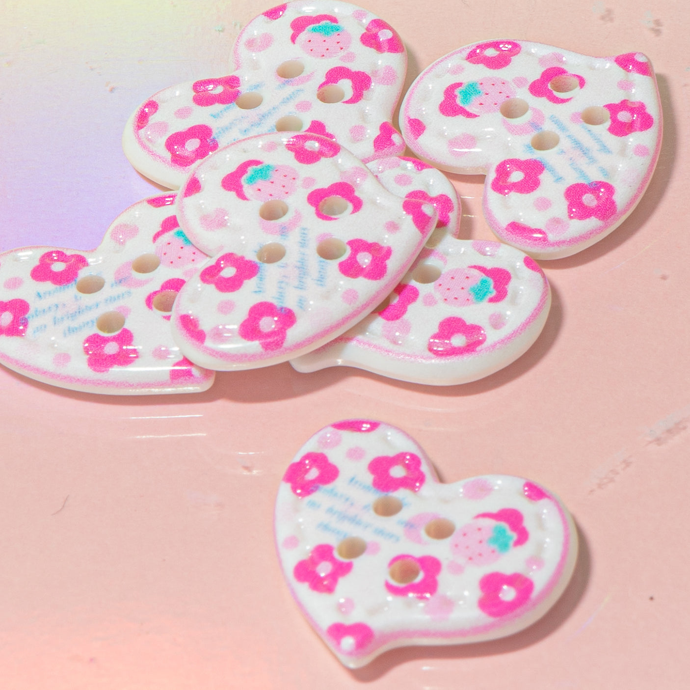 6-Piece Sew-Thru Buttons Vibrant Pink Hearts