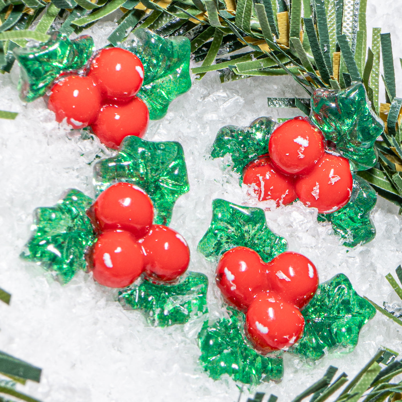 Christmas Transparent Resin Flat Back Cabochons – Glitter Holly Shapes