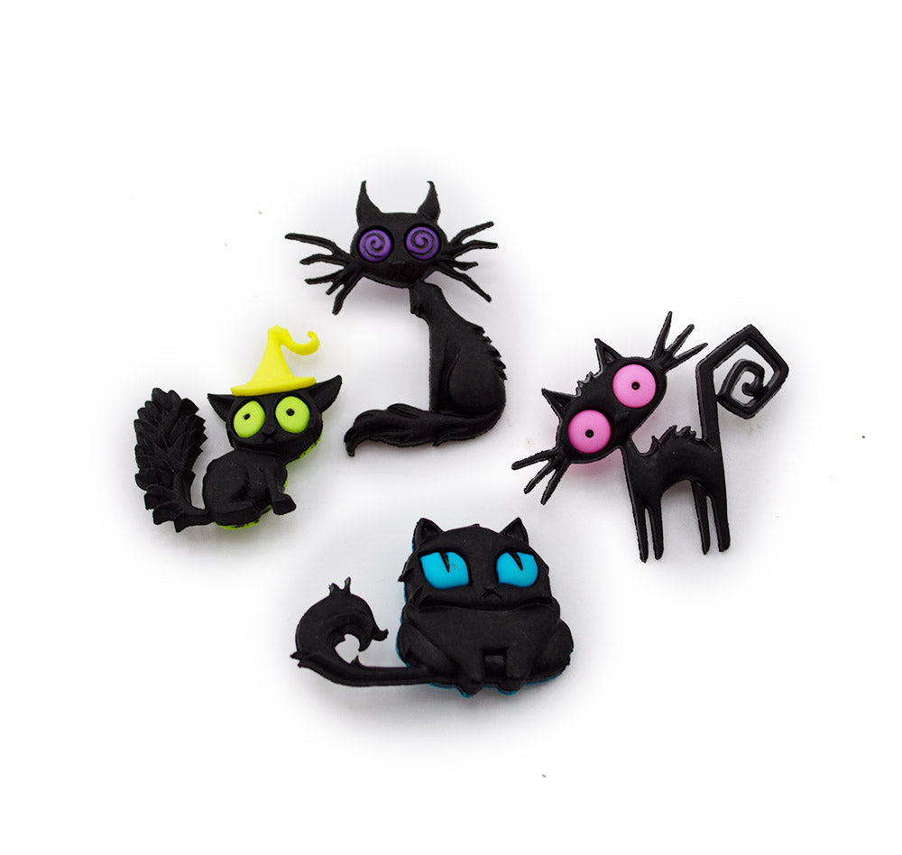 Gatos asustados