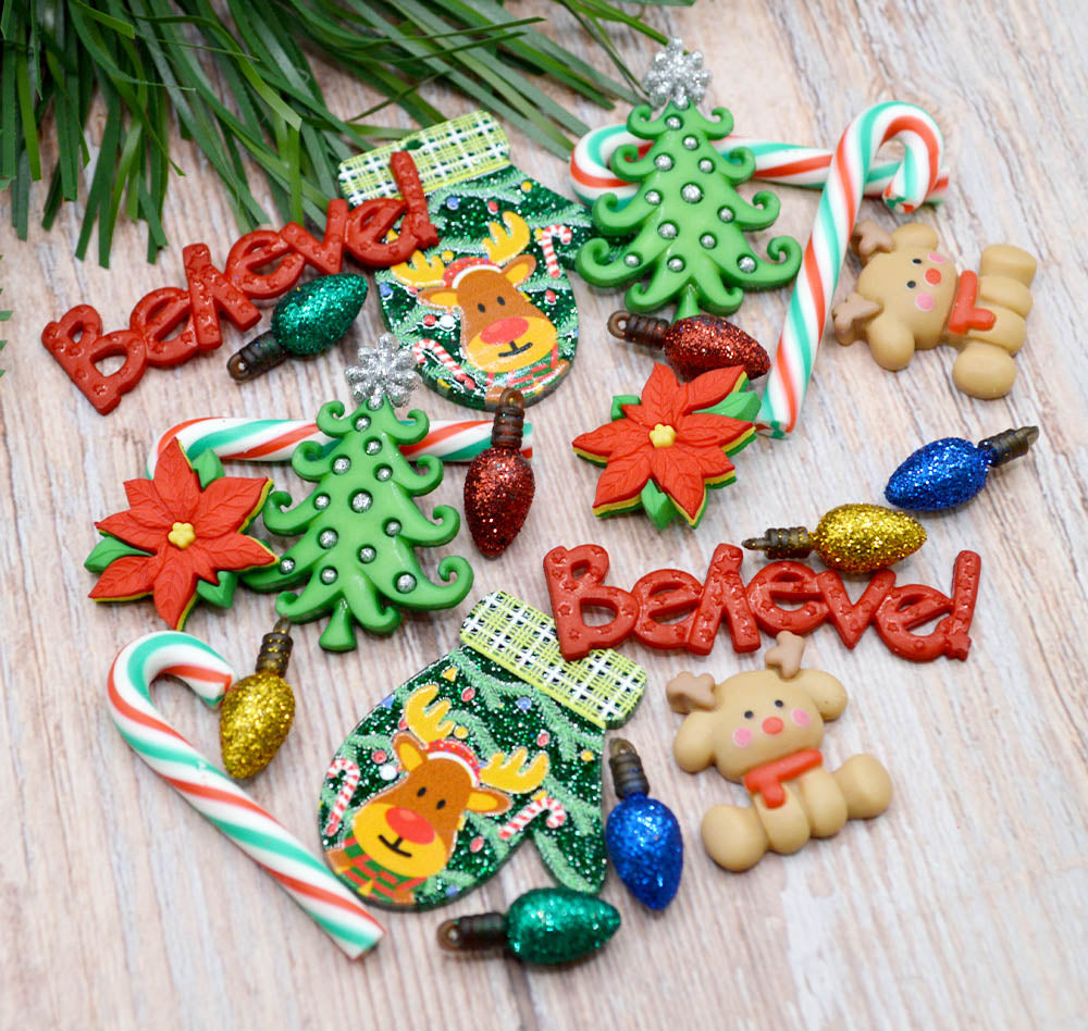 Classic Christmas Cheer Embellishment Pack 22 Pieces