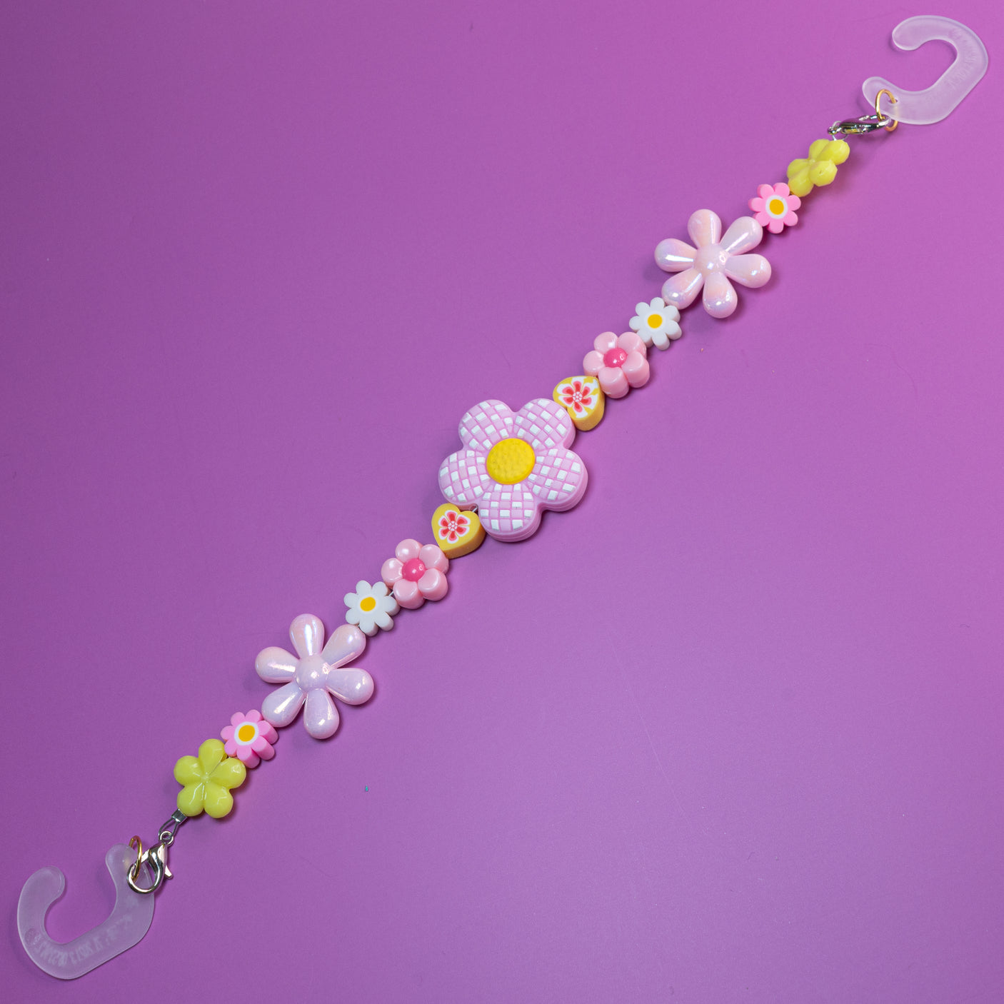 Acrylic Beaded Shoe Charms Pair in Pink Daisy