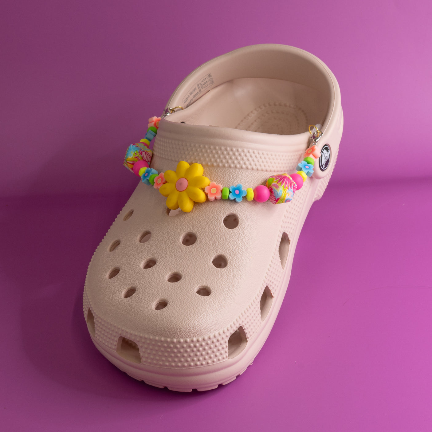 Acrylic Beaded Shoe Charm Pair in Vibrant Daisy