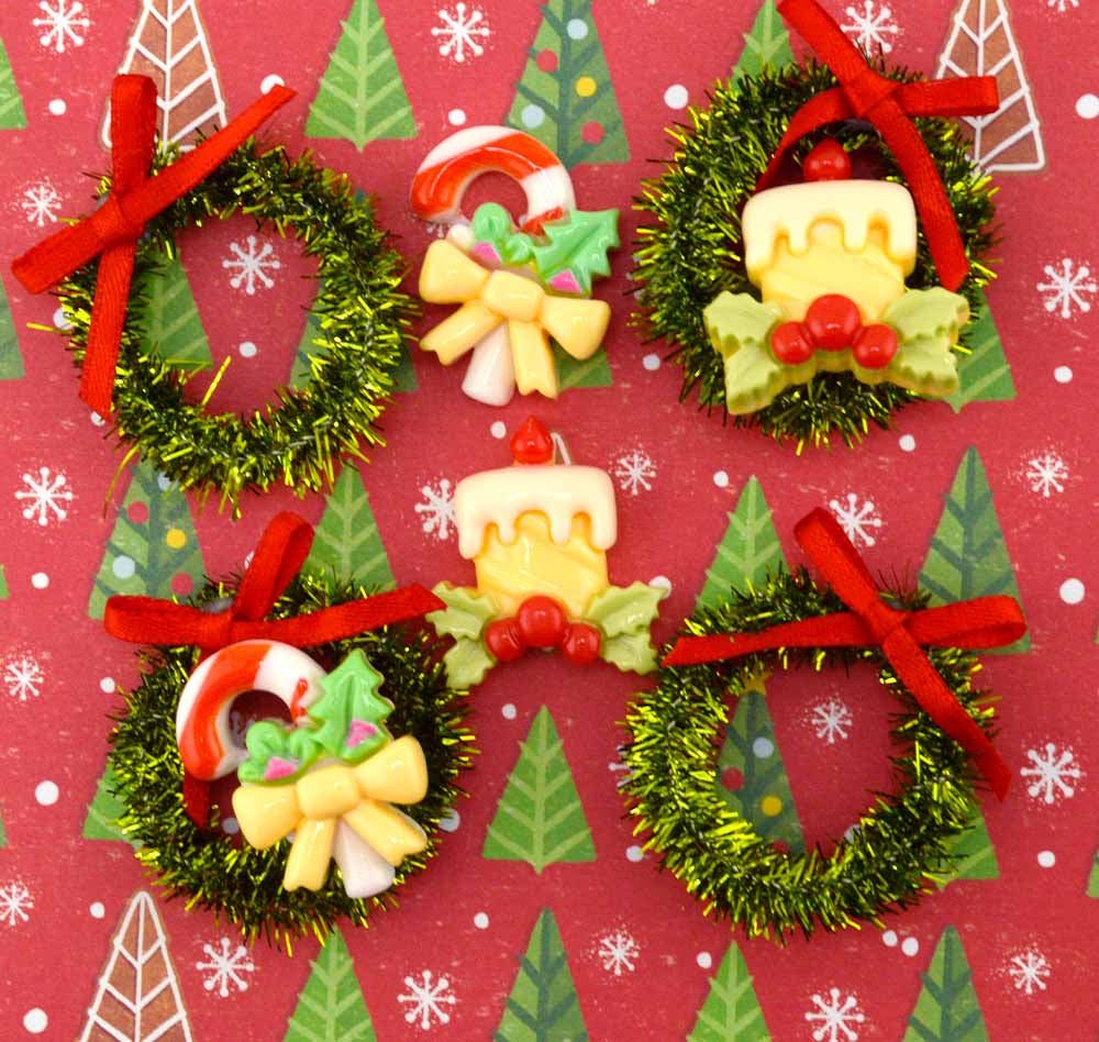 Tiny Wreaths & Holiday Cheer Embellishment Mix