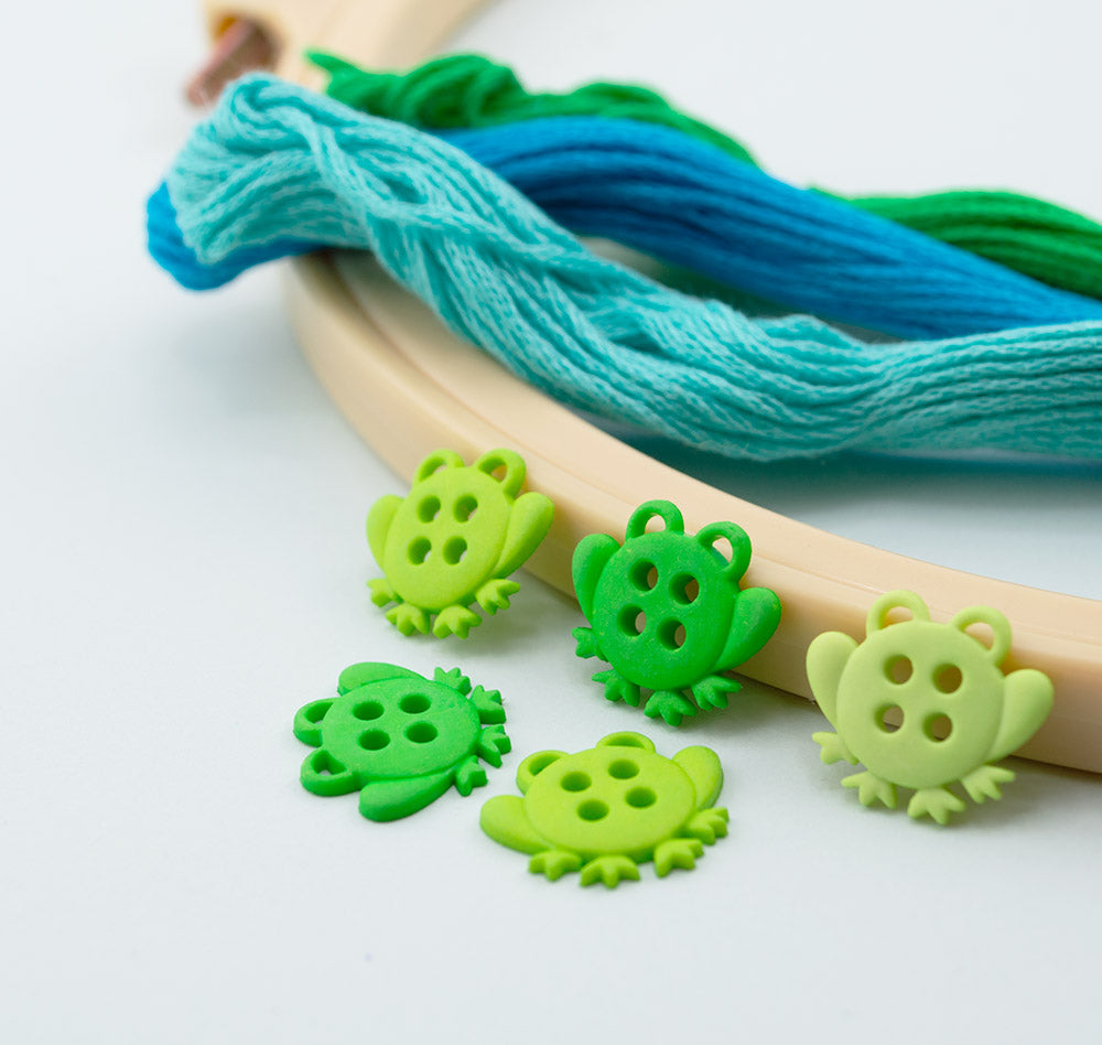 Sew Cute Frogs 4-Hole Buttons