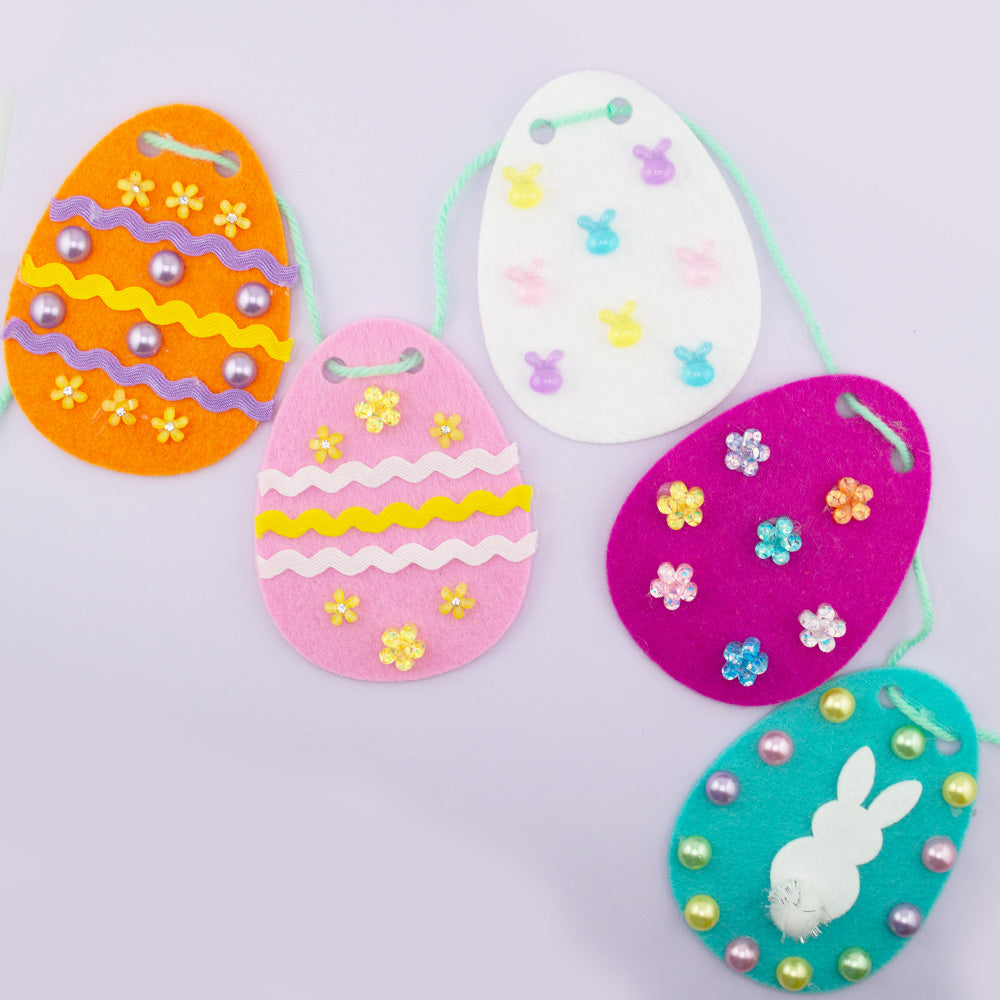 Bunny Hop Felt Easter Garland Kit