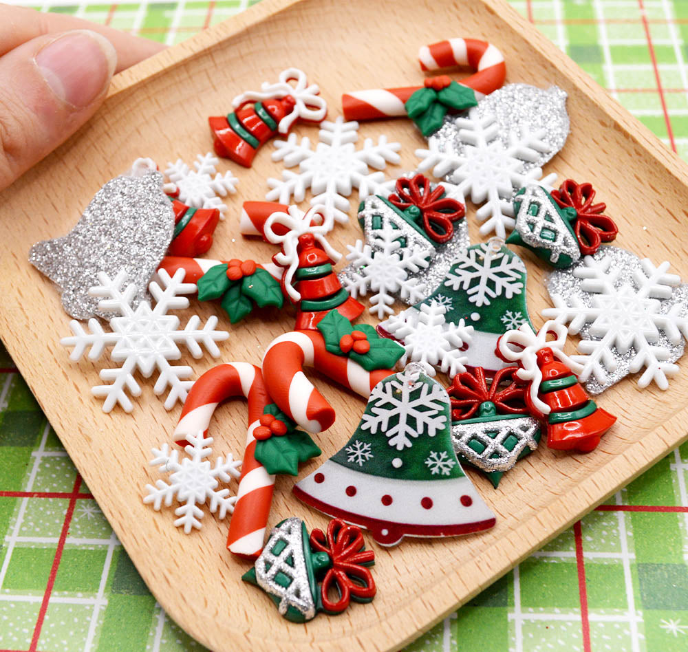 Jingle & Shine Embellishment Pack 24 Pieces