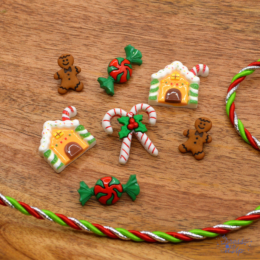 Gingerbread houses and candy add to holiday and baking crafts