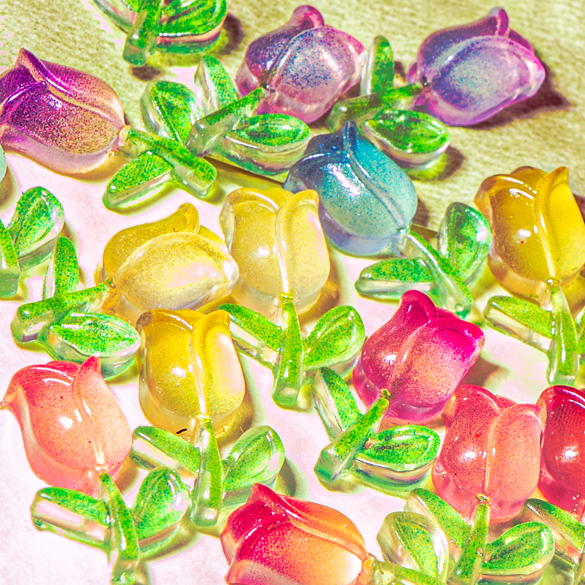 Ombre Tulip Bloom Resin Flat Backs