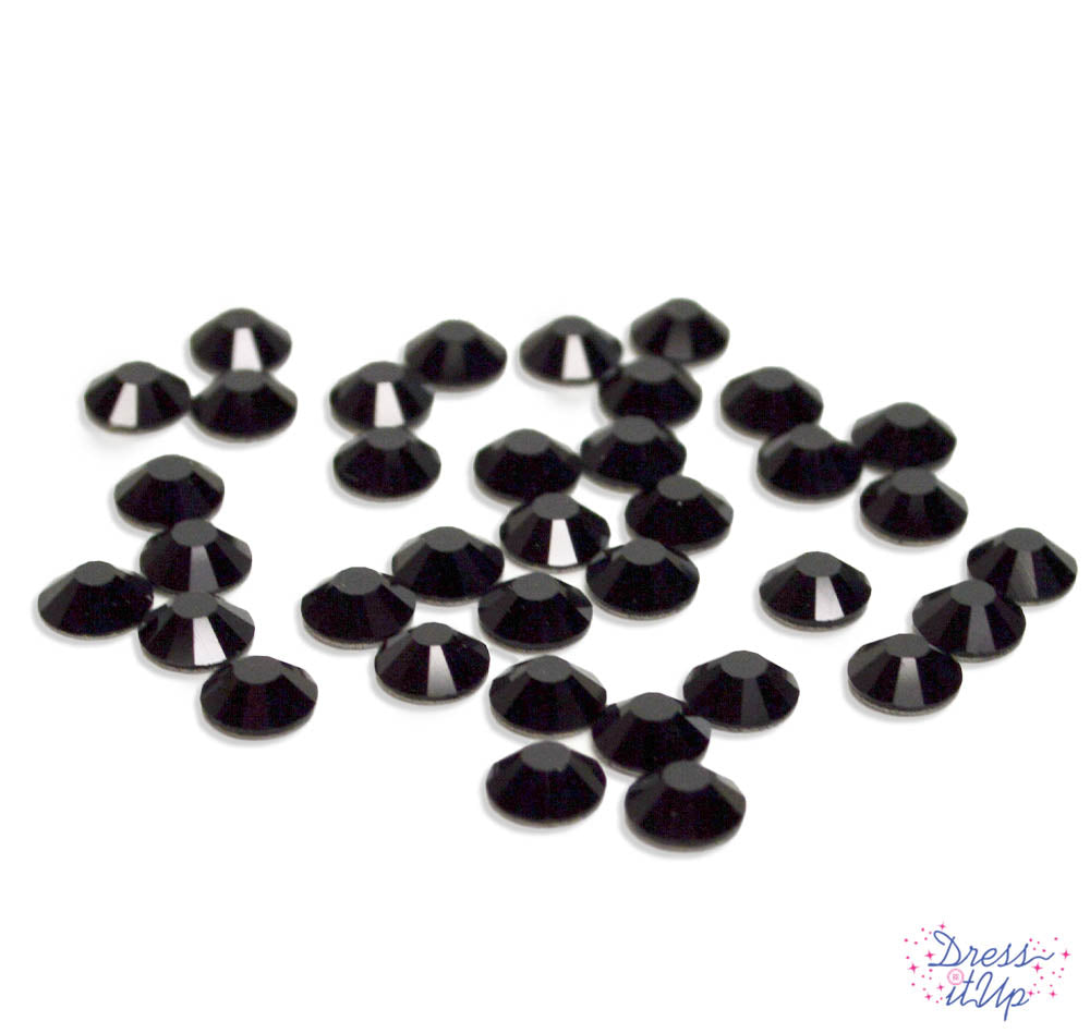 Sparkling crystal stones in black, flat-back embellishments