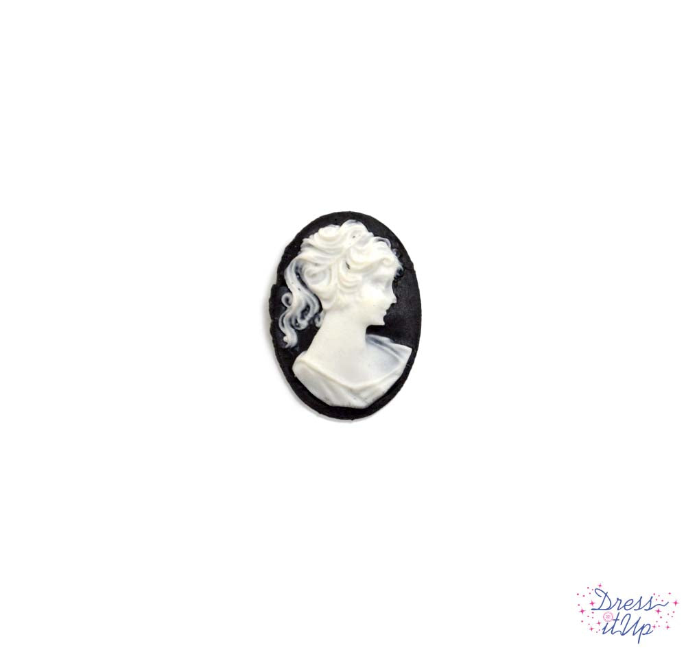 Lovely cameo adds a classic and vintage touch to crafting projects, flat-back