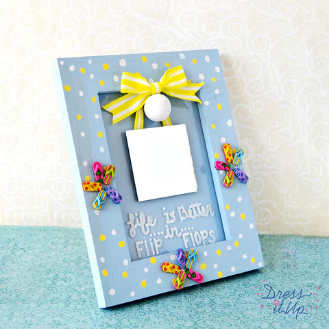 Summer themed photo frame is embellished with Fab Flops buttons