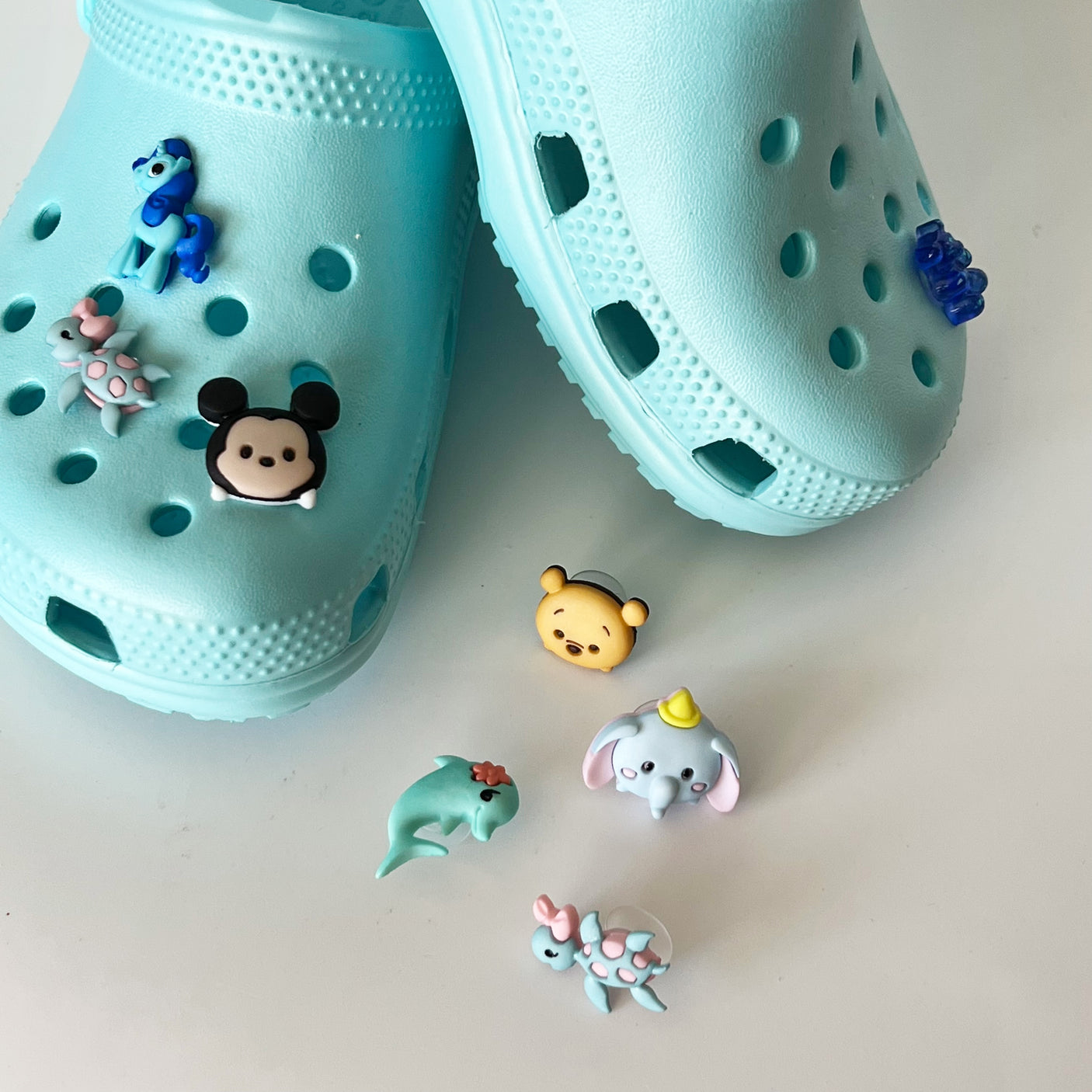 Just add a button to make DIY shoe charms