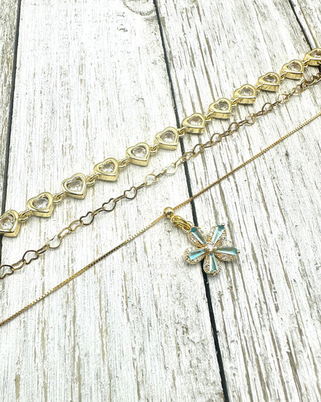 Create An Easy Boutique-Style Charm Bracelet with Deb Floros