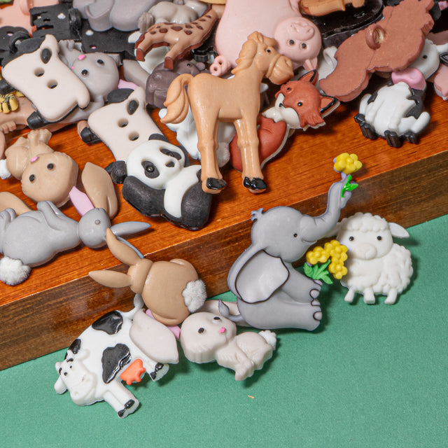Zoo & Farm Animal Themed Button 12 Pack 50+ Pieces