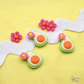 6 shank and flat-back button embellishments pack with 3 avocados and 3 pink flowers