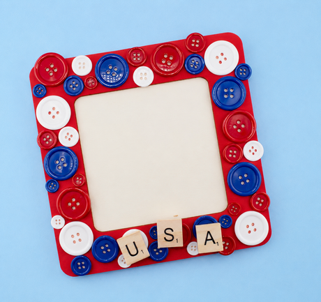 Patriotic Button Frame DIY Assortment