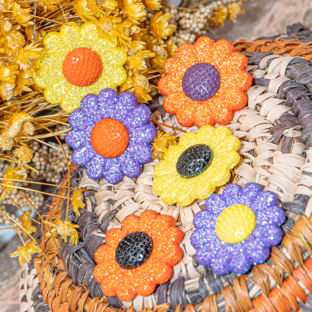 Daring Daisies Multi Color Bright Flowers Garden Buttons