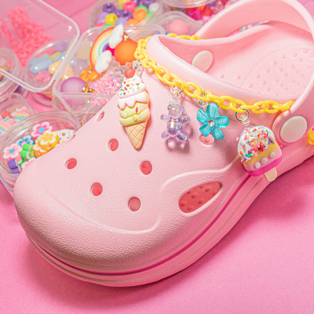 200pcs Bright Rainbow Acrylic Beads – For DIY Bracelets, Keychains & Shoe Charms