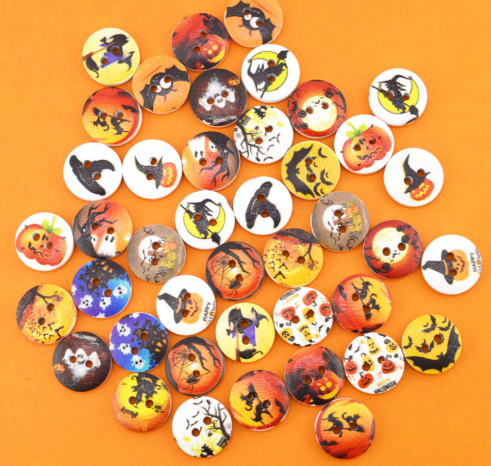 Halloween Scene Wood 14mm 2-Hole Buttons