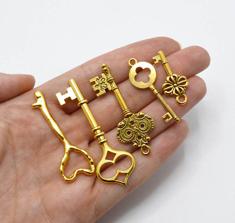 Key To My Heart Assorted Gold Keys 18 Pieces