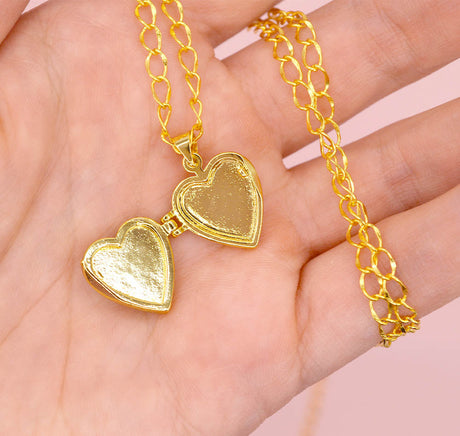 18K Gold Heart of Pearl Locket