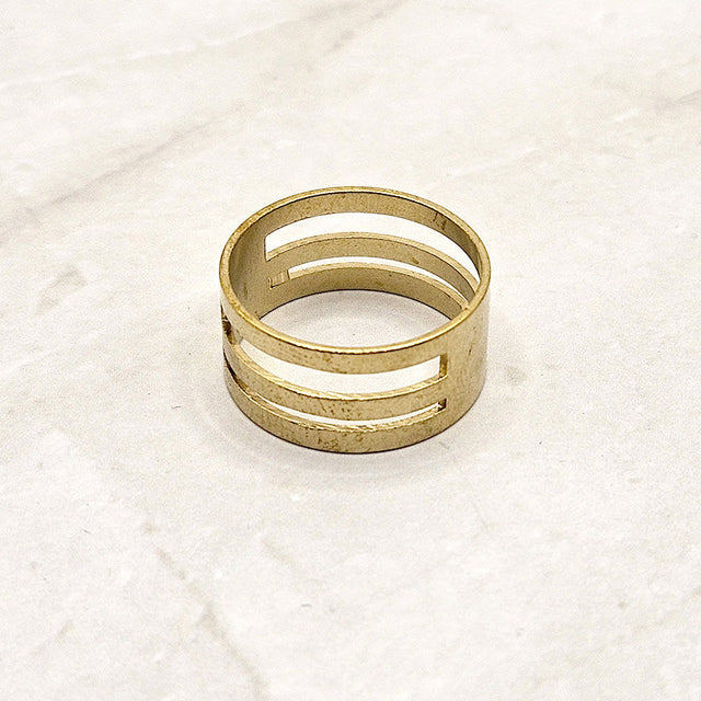 Easy Jump Ring Opening Ring in Gold