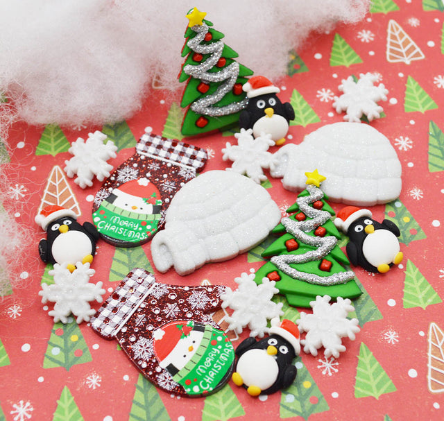 Penguin Holiday Fun Embellishment Pack 16 Pieces