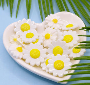white daisies craft embellishments for crafting projects