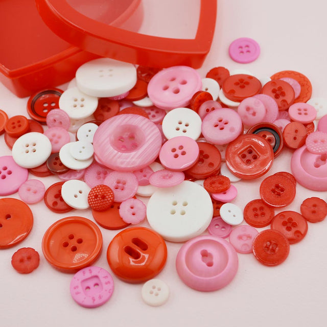 Sweet Stitch Valentine Button Box, 100+ pieces