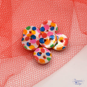 Round 2-hole buttons with colorful polka dots
