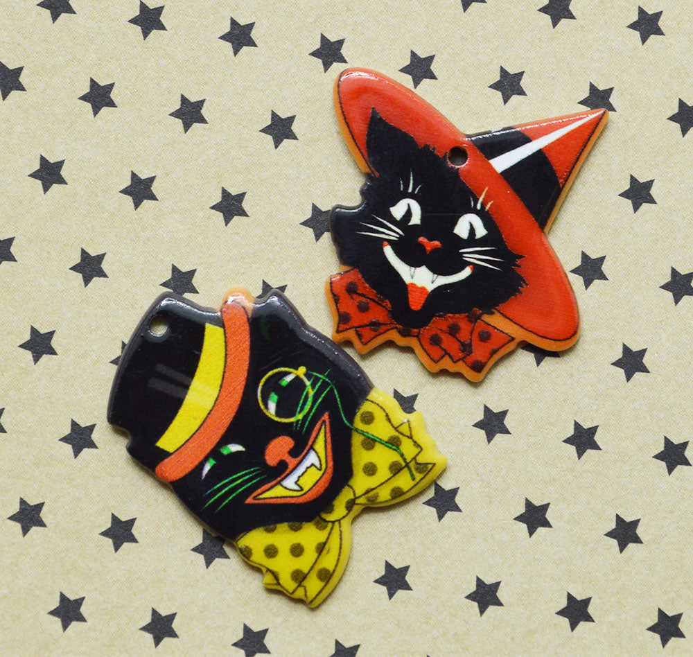 Vintage Style Halloween Black Cats