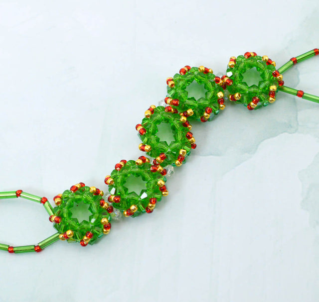 Light Green Glass Seed Christmas Wreath Bracelet