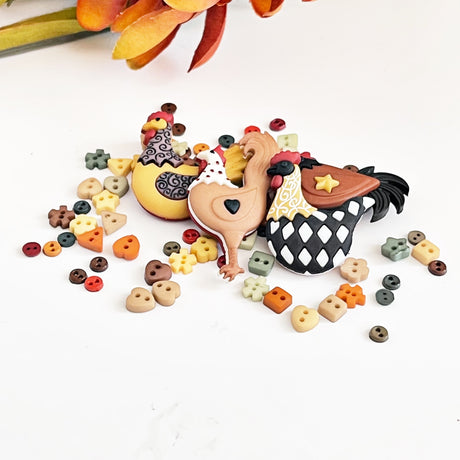 Four rustically styled hens are perfect for barnyard projects and kitchen decor